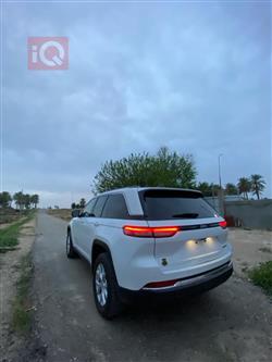 جیپ گراند شیرۆکی